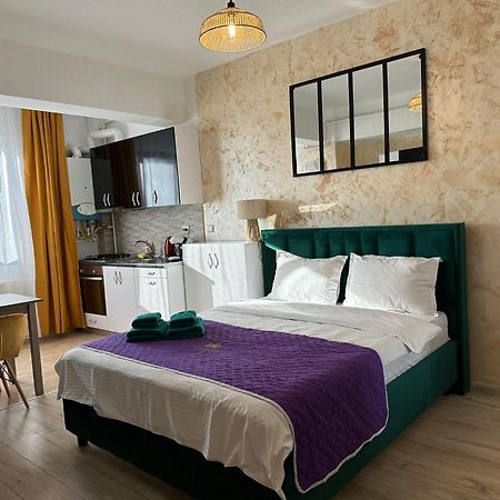 Studios & Apartments Palas By Glam Apartments Iasi Extérieur photo